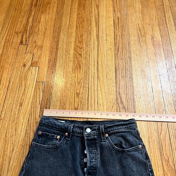 Levi’s Jeans Womens 28 Premium 501 Button Fly Distressed Faded Black - Picture 10 of 13